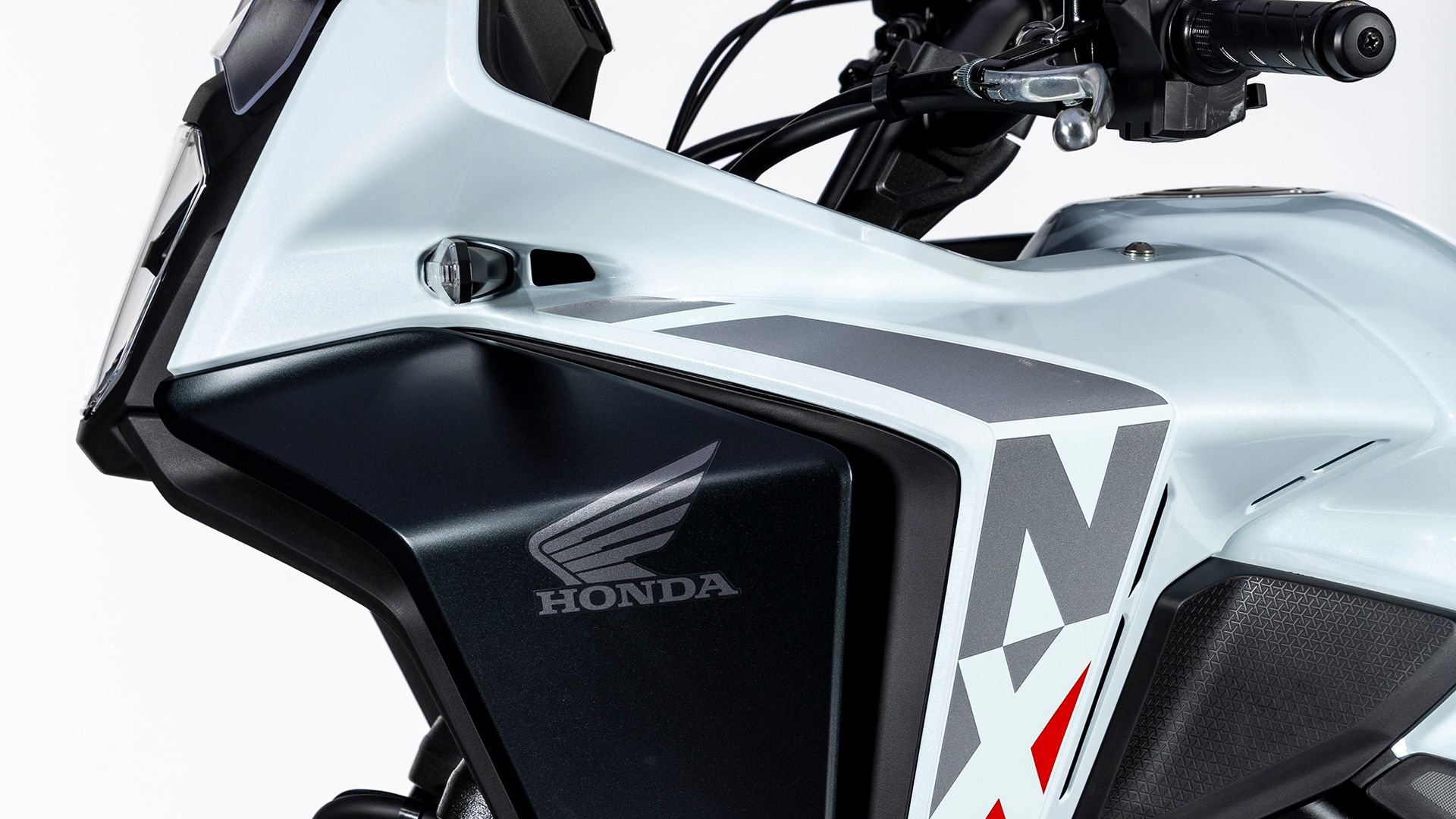 Honda NX500 2025 Detalle