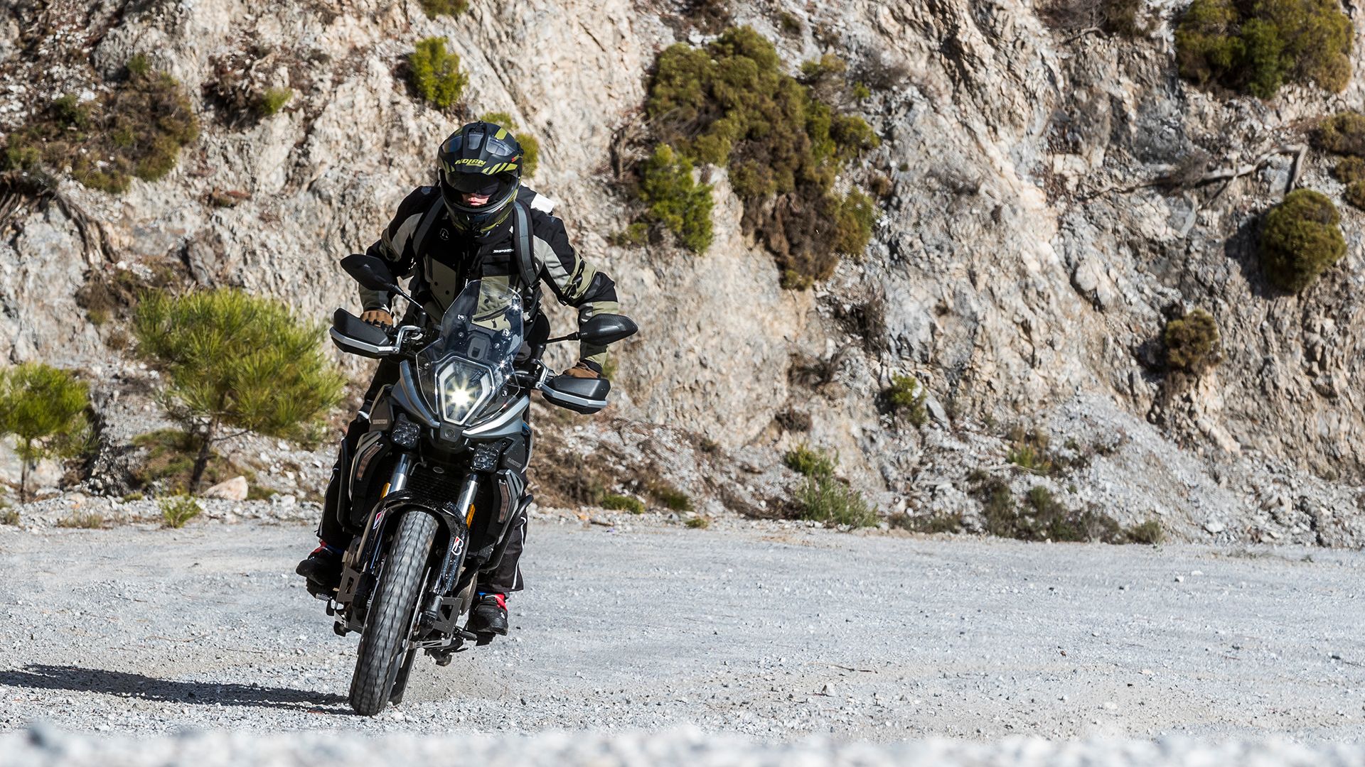 QJMotor SRT 600 SX 2025 Accion (5)