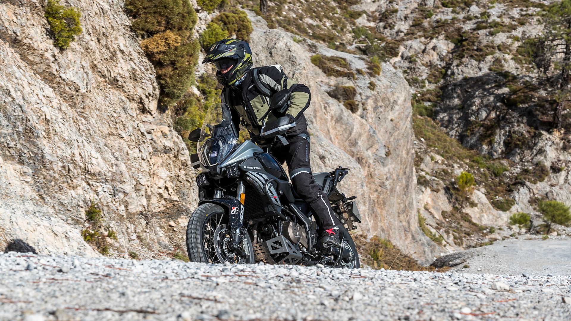 QJMotor SRT 600 SX 2025 Accion (6)