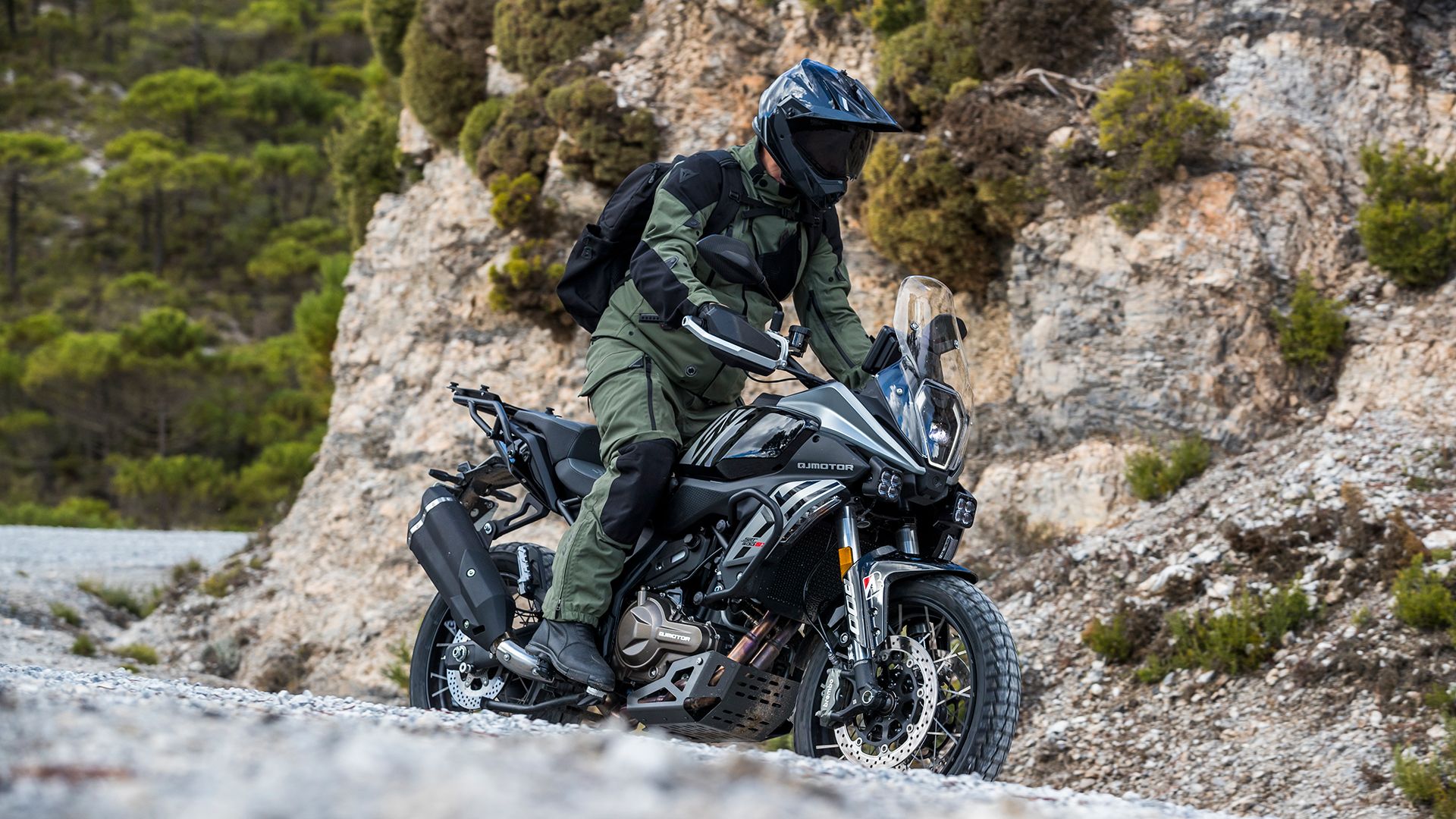 QJMotor SRT 600 SX 2025 Accion (9)