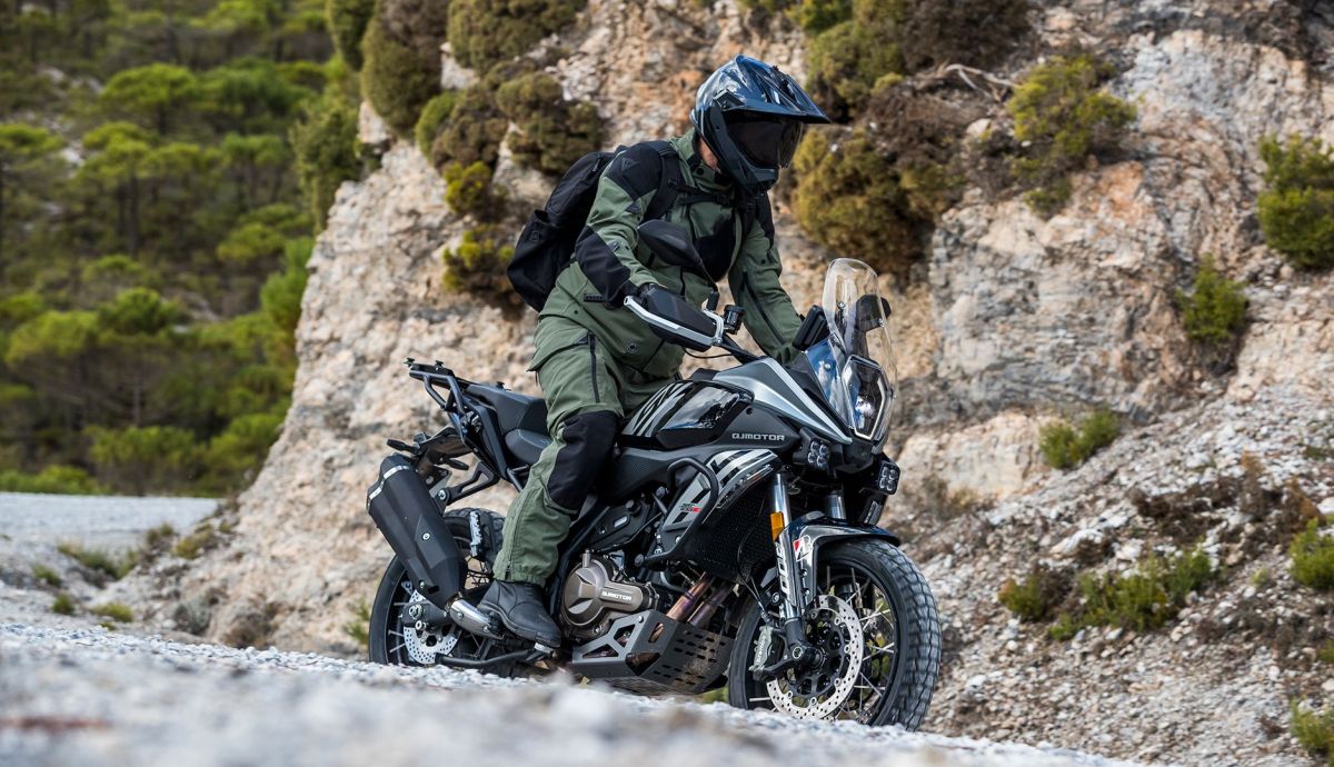 QJMotor SRT 600 SX 2025 Accion (9)