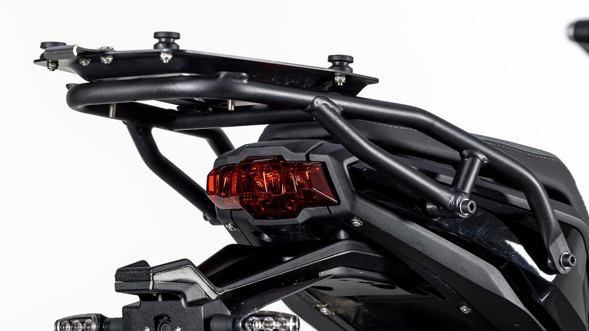 QJMOTOR SRT 600 SX Detall 010