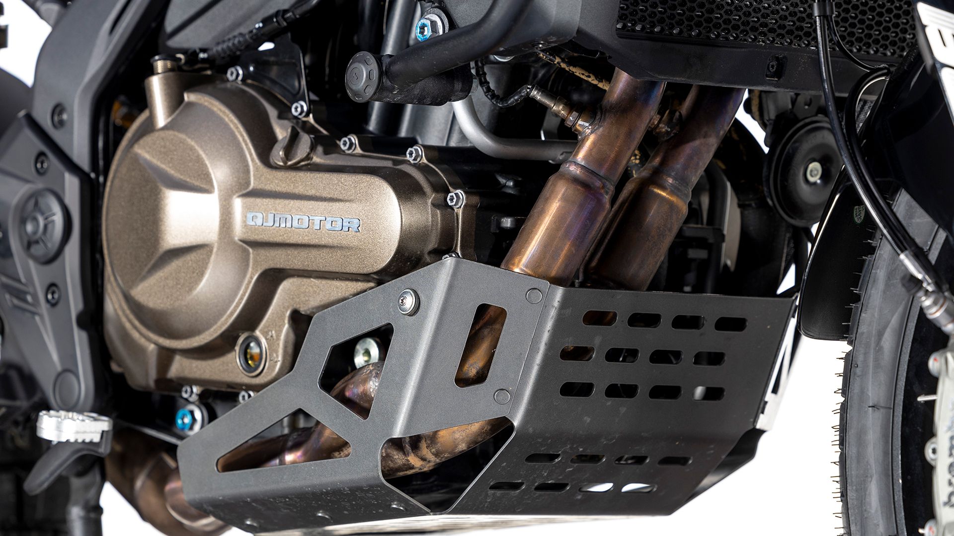 QJMOTOR SRT 600 SX Detall 011