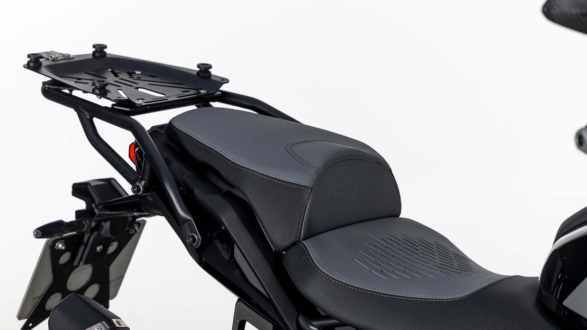 QJMOTOR SRT 600 SX Detall 017