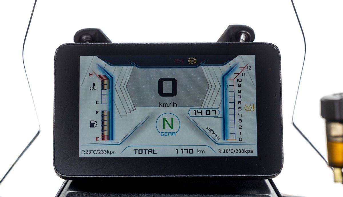 QJMOTOR SRT 600 SX Detall 028