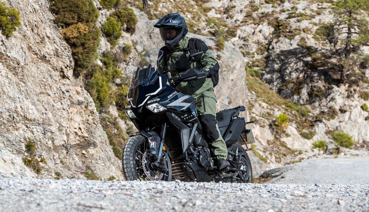 Zontes 703F 2025 Accion (6)