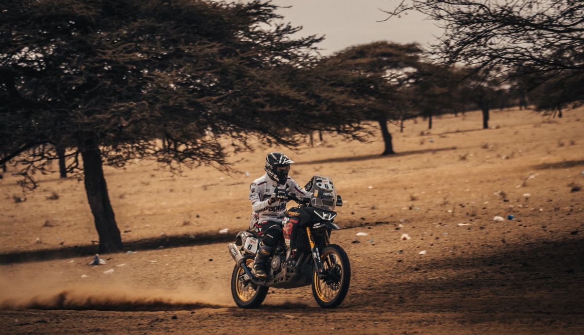 ApriliaTuaregRacing AER26 Stage12 03