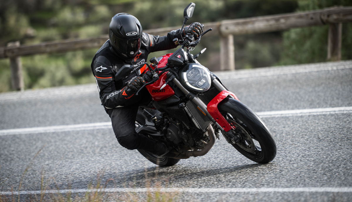 Ducati Monster 2026 Accion (21)