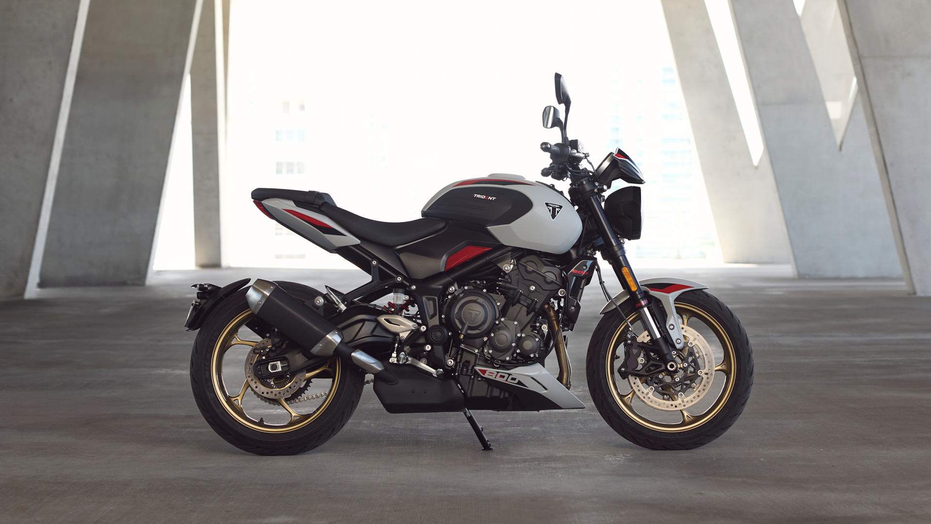 Triumph Trident 800 2026 Estatica (2)