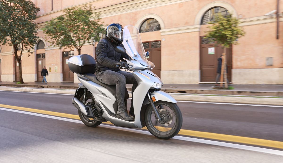 Honda Sh125i accion jpg (10)