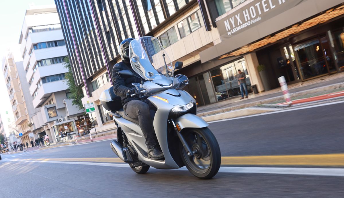 Honda Sh125i accion jpg (13)