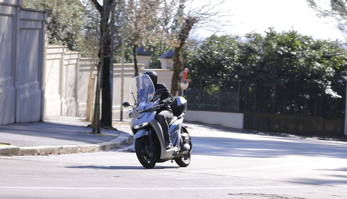 Honda Sh125i accion jpg (32)