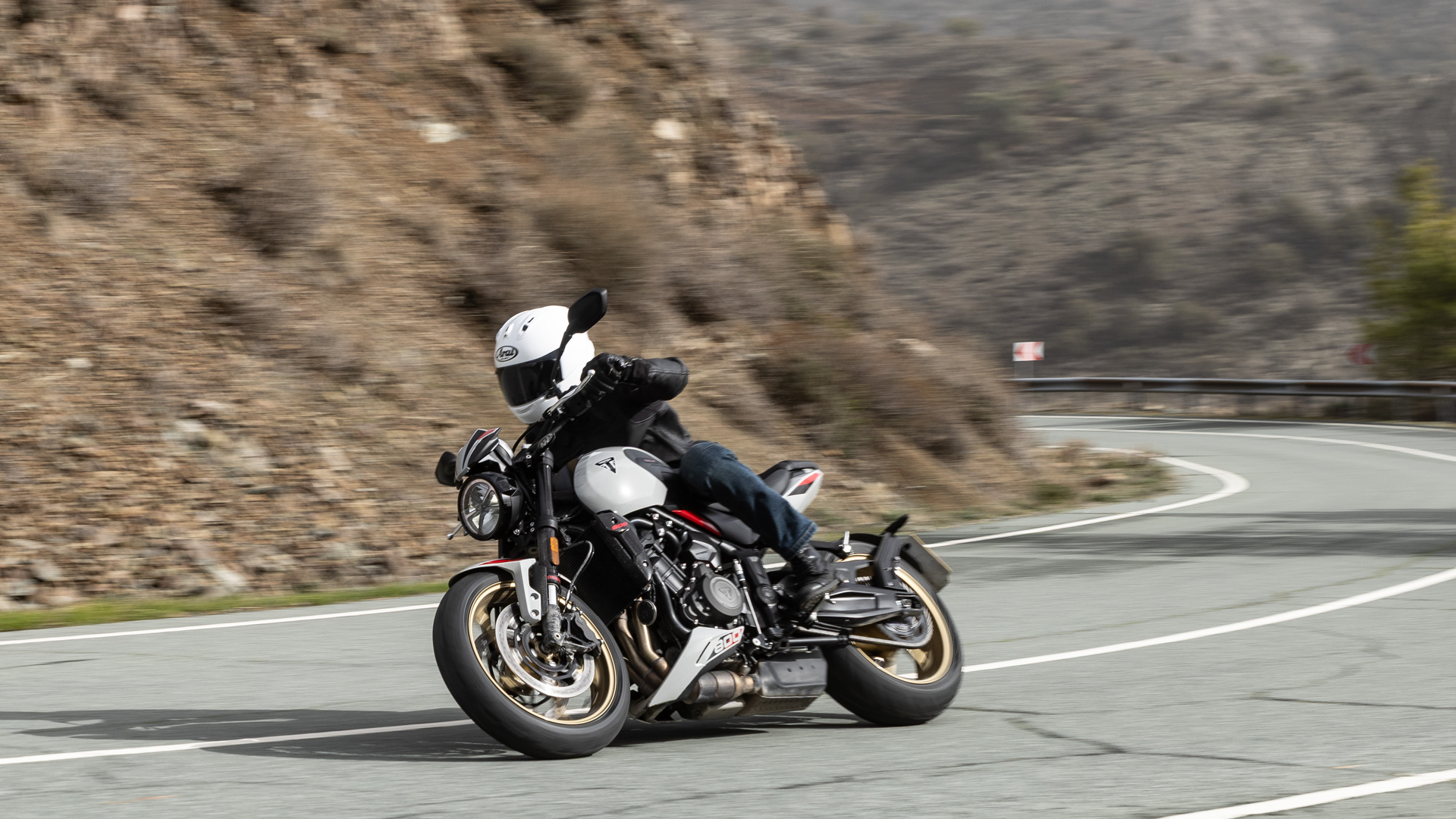 Triumph Trident 800 Launch 2026 CW 27