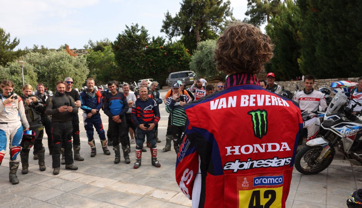 571509 Calling the adventure curious Honda Adventure Roads unveils a new