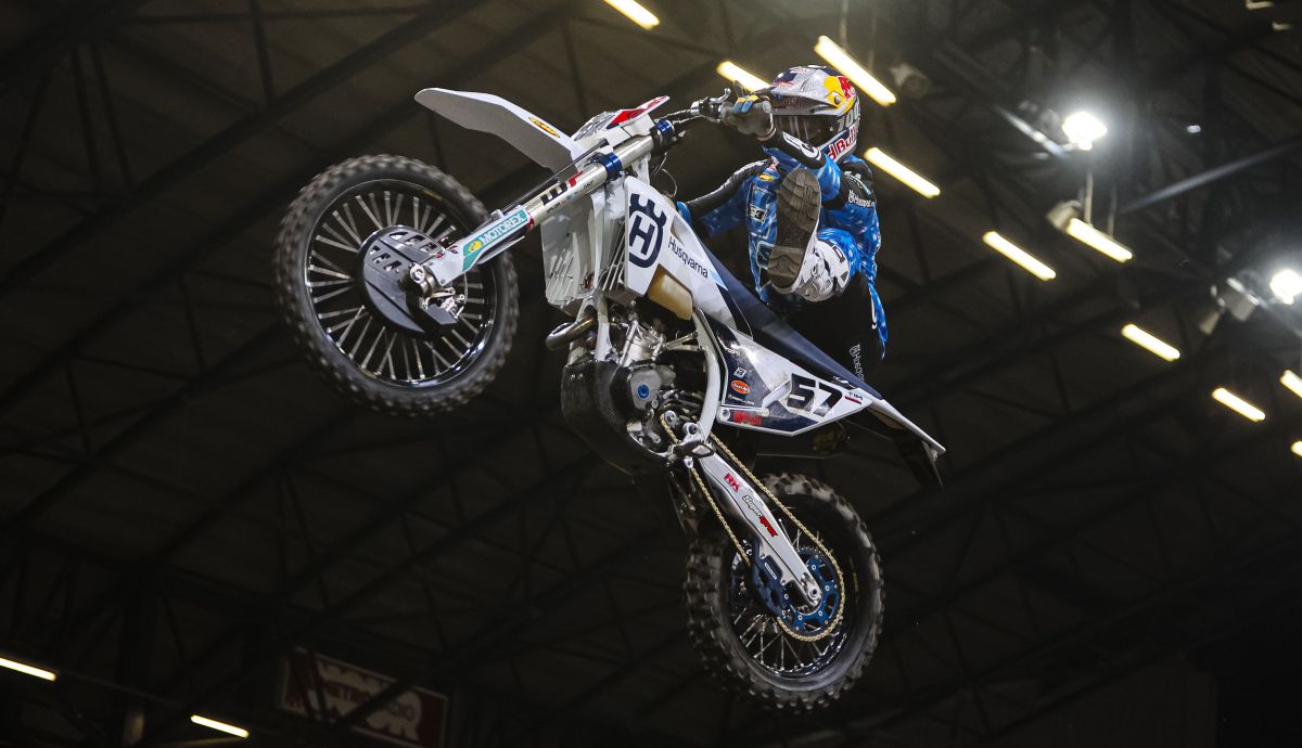 Husqvarna Factory Racing   Billy Bolt   2026 FIM SuperEnduro World Championship   Round 6, United Kingdom 3