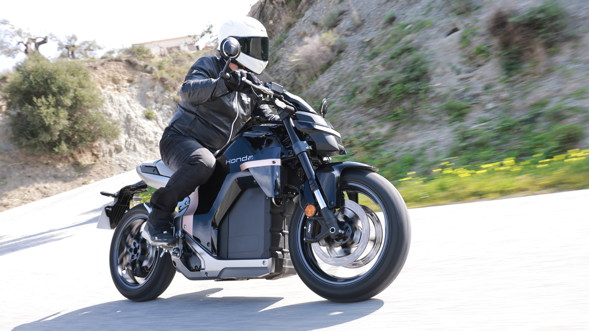 Honda WN7 2026 Accion (8)