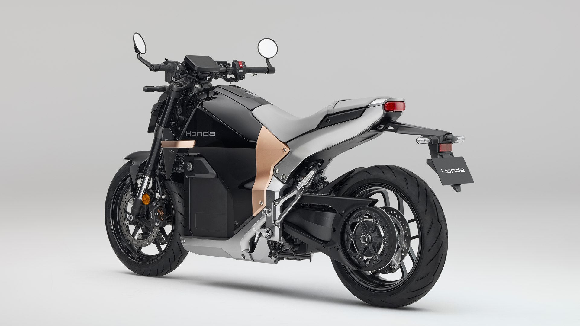 Honda WN7 2026 Estudio (2)