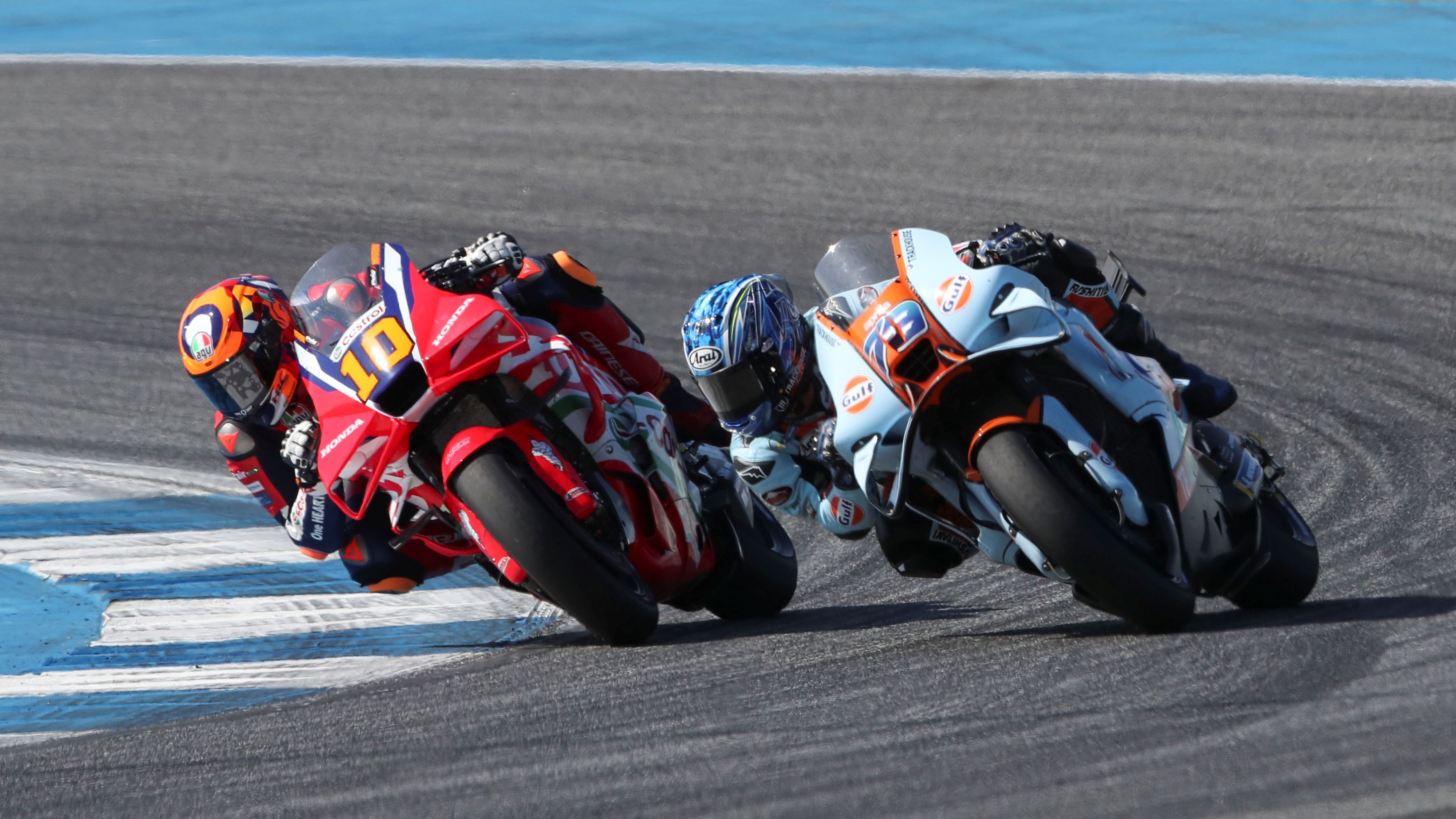 Luca Marini se cuela ante Ai Ogura, MotoGP Tailandia 2026