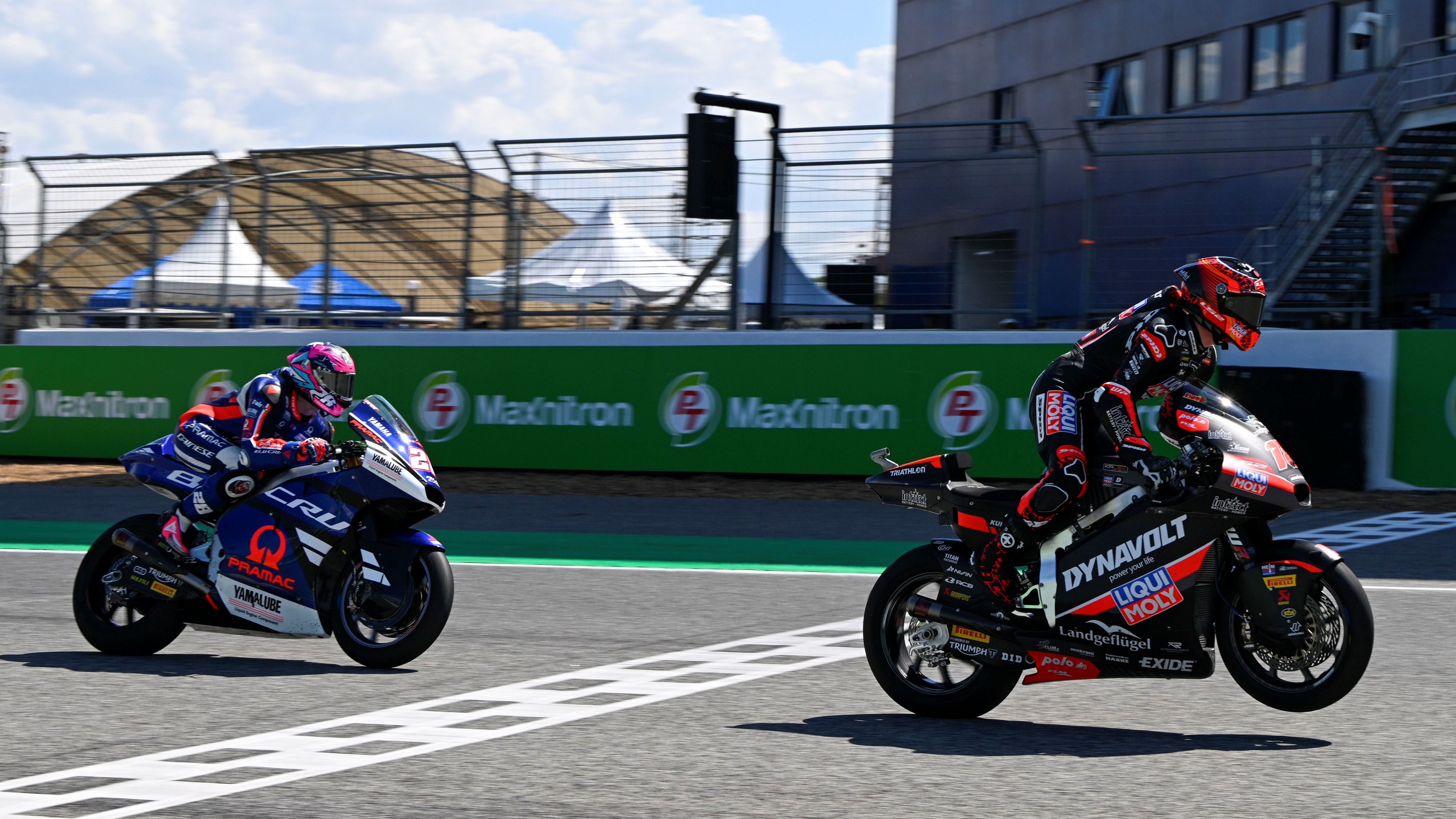 Manu González se impone ante Izan Guevara, Moto2 Tailandia 2026