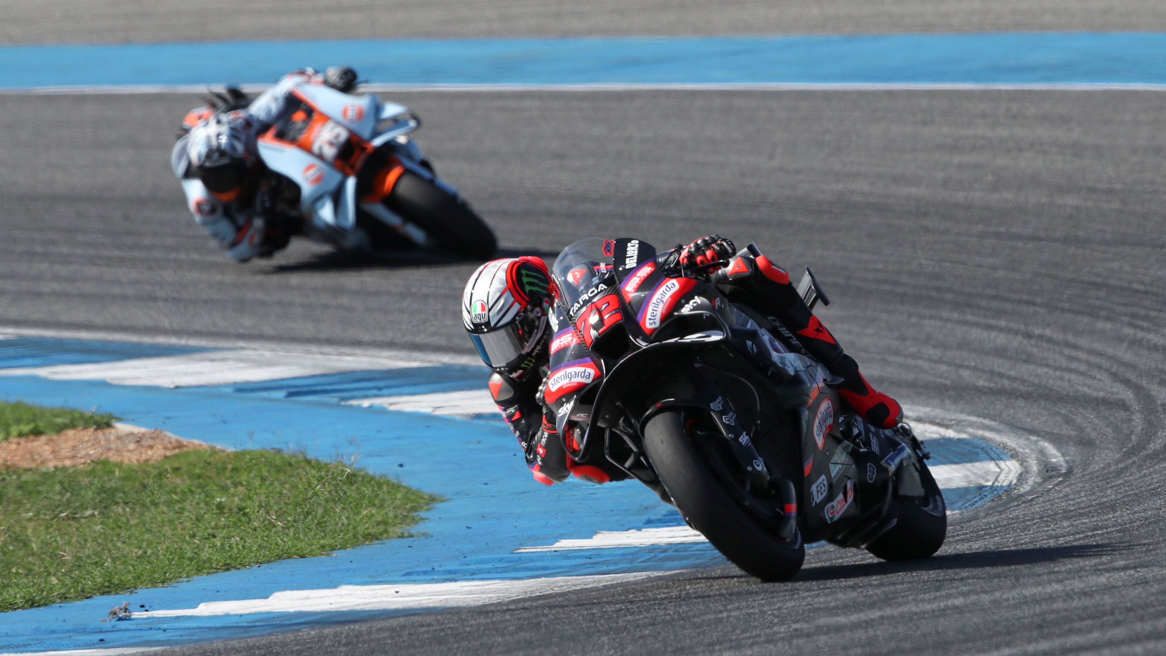 Marco Bezzecchi pone tierra de por medio ante Raúl Fernández, MotoGP Tailandia 2026