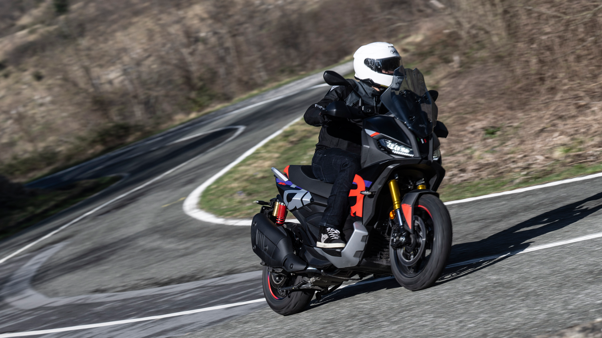 Aprilia SR GT 400 2025 Accion (14)