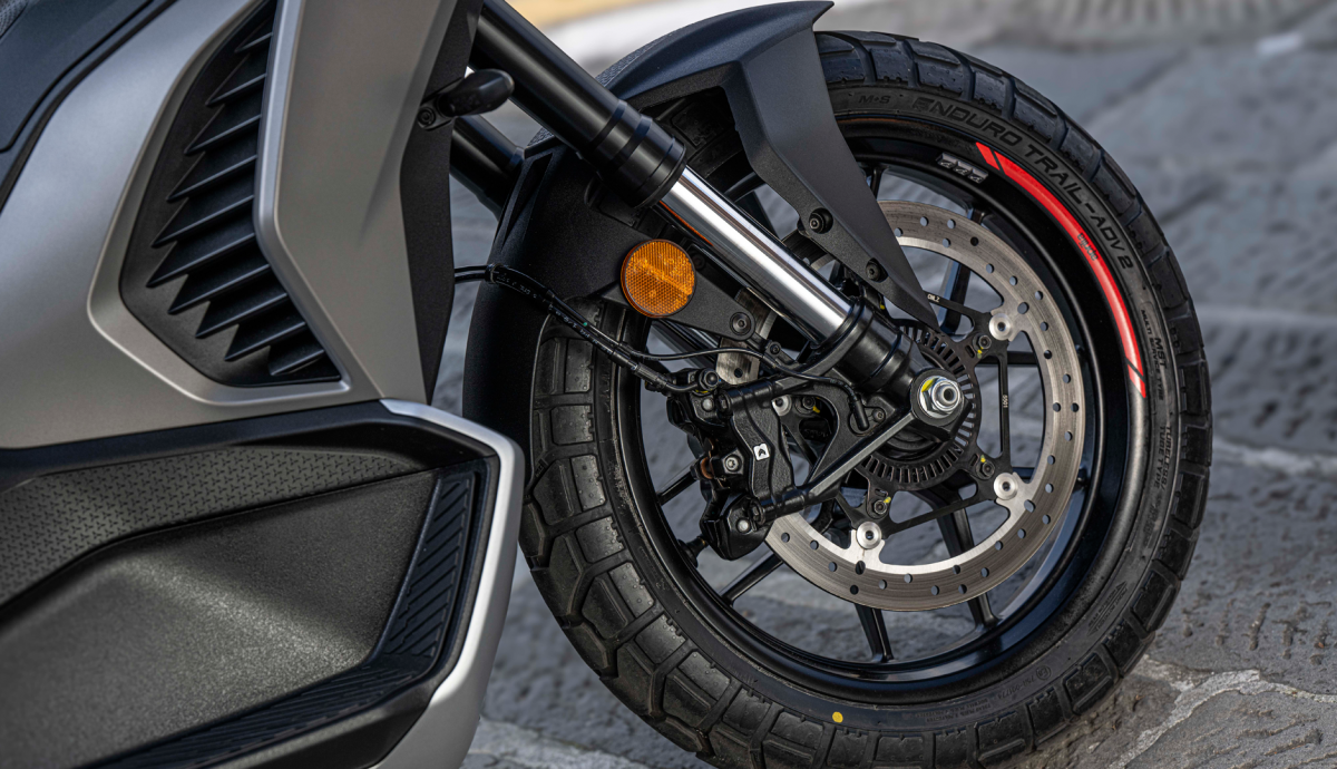 Aprilia SR GT 400 2026 Detalles (12)