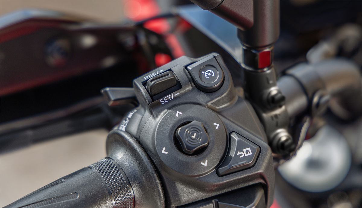 Yamaha Tracer7 YAMT detalles (3)