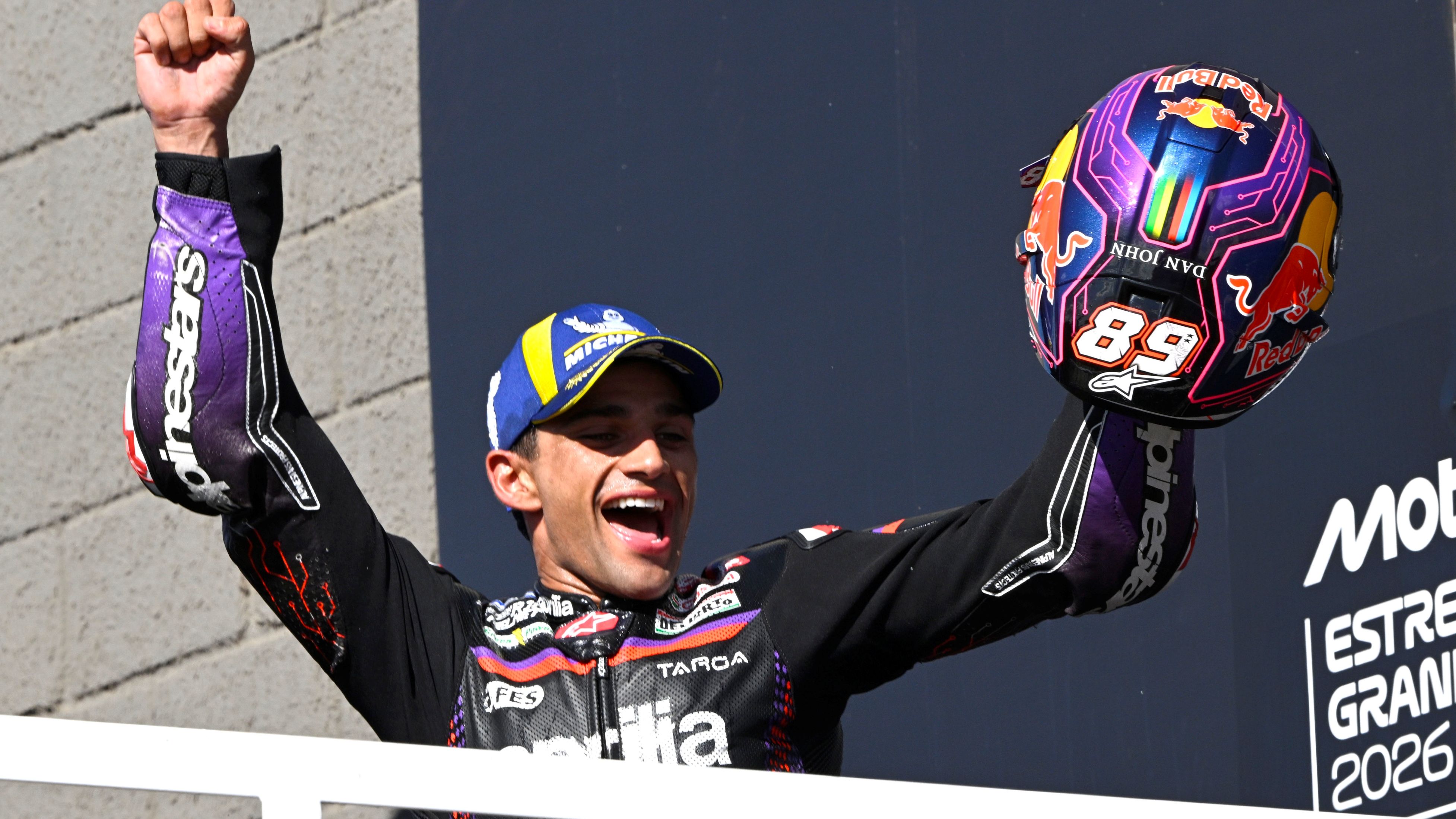 Jorge Martín celebra su podio en el GP de Brasil de MotoGP 2026