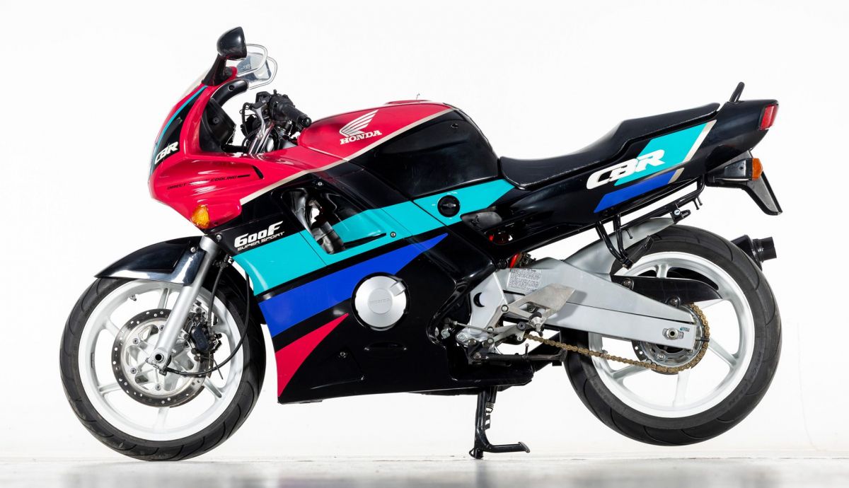 Honda CBR600F 1991 (4)