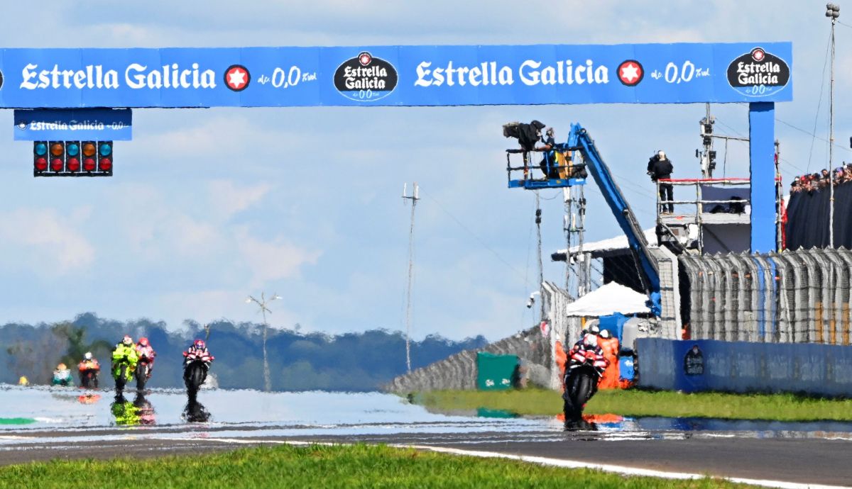 Marco Bezzecchi se escapa rumbo a un triunfo incontestable, MotoGP Brasil 2026