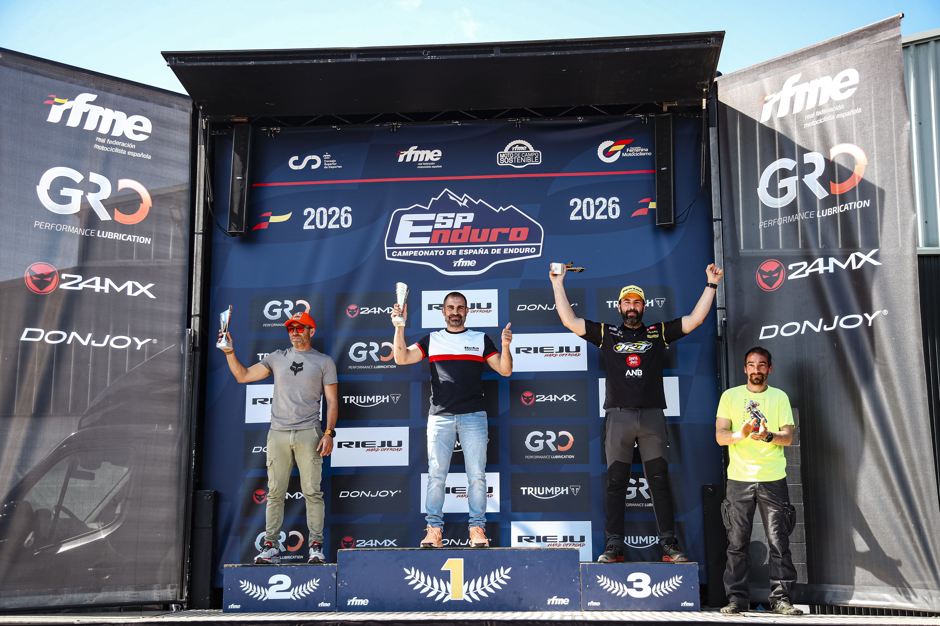 podium sc4t 260322 CEE Valdecaballeros 1582