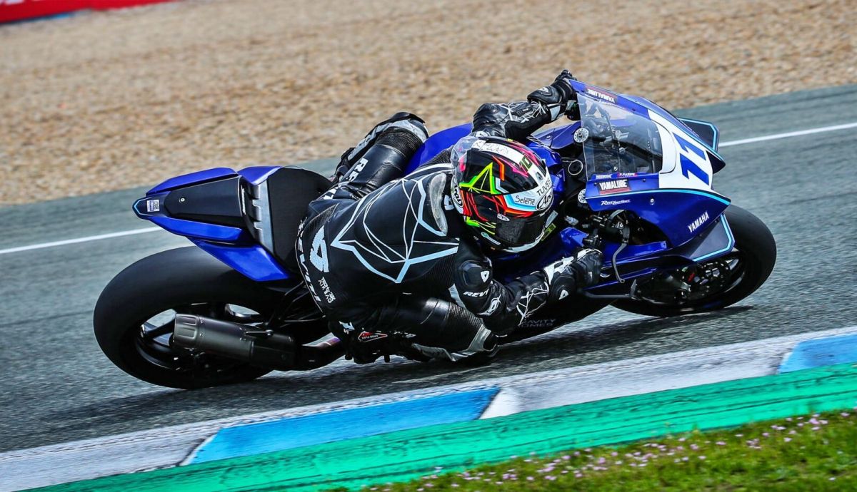 Unai Orradre se hizo con el doblete en Supersport