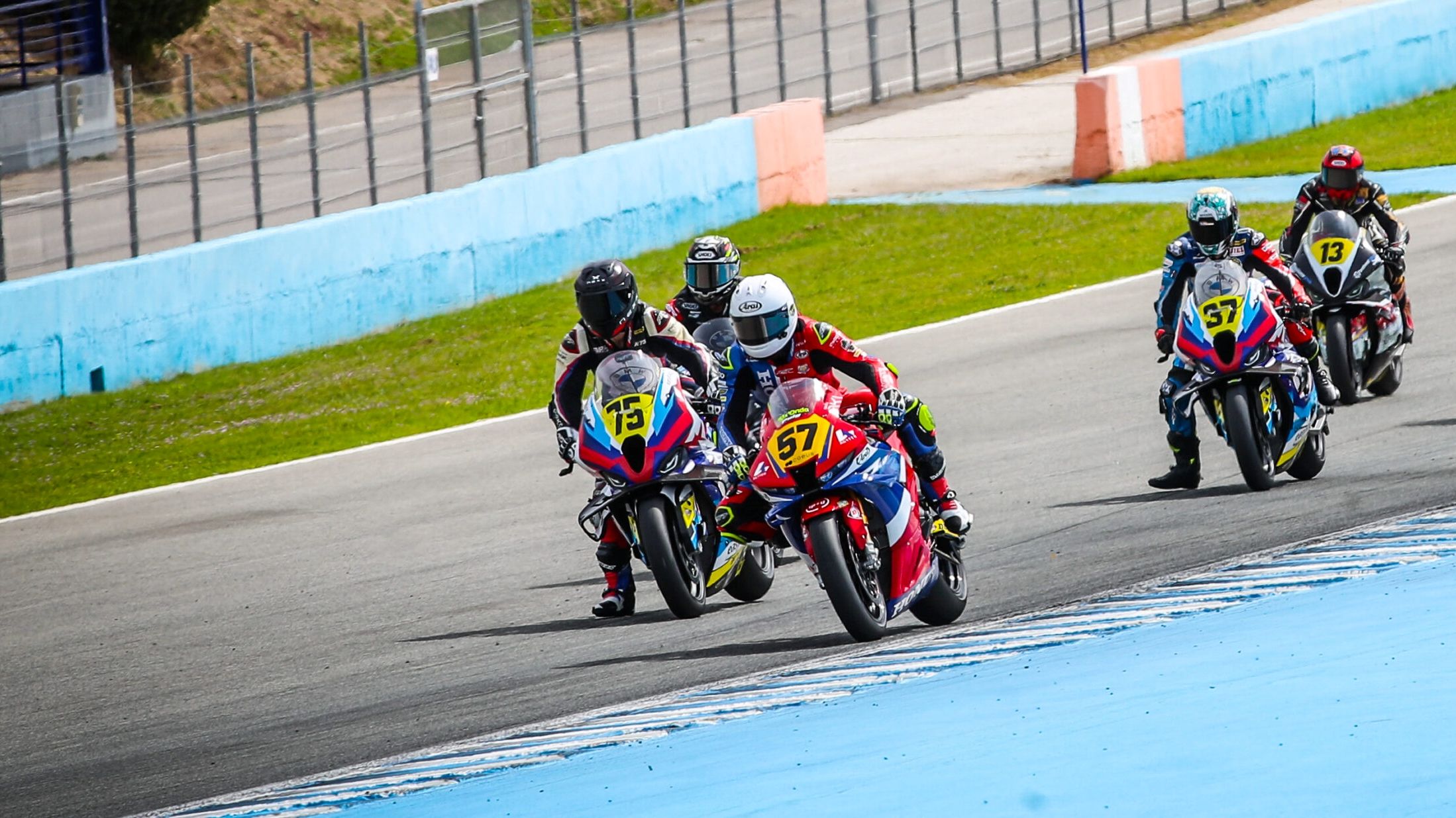 Javier Palomera e Ivo Lopes se llevaron las victorias del ESBK Superbike 2026 en Jerez (Fotos: Lucía Benaisa / RFME).