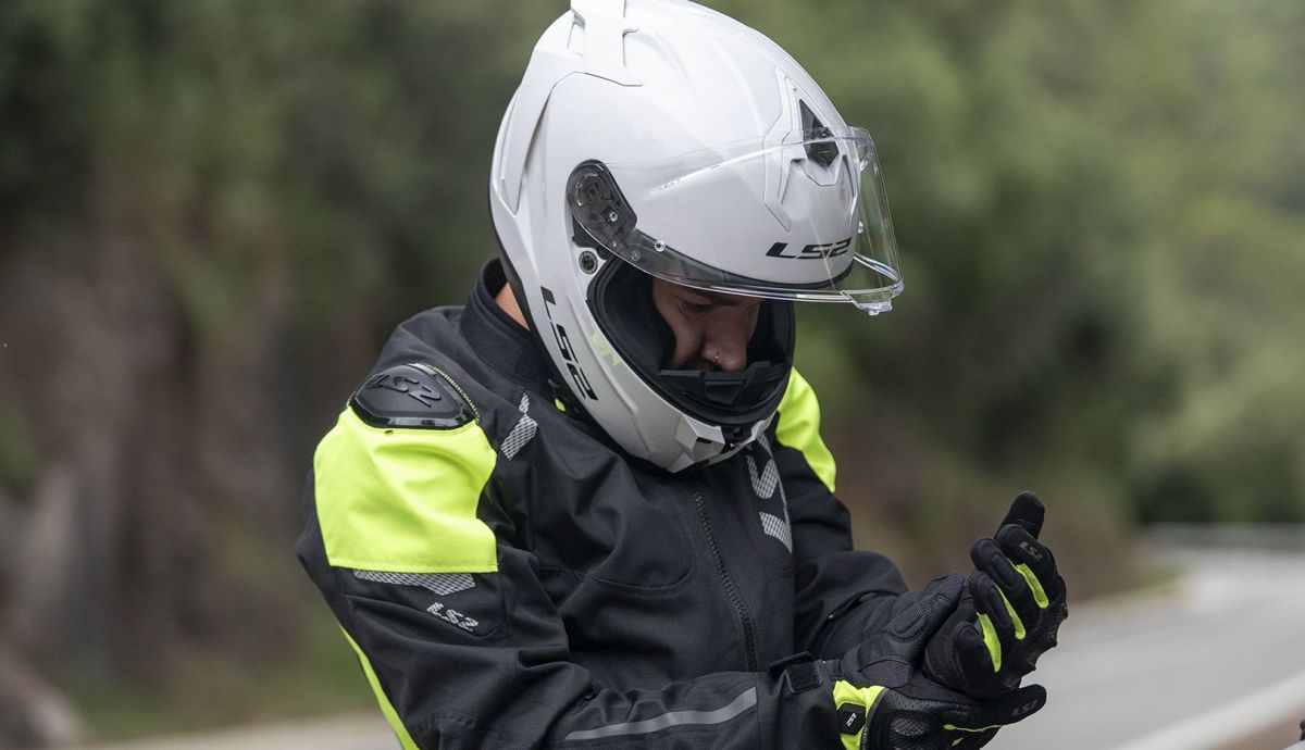 LS2 Challenger II 05