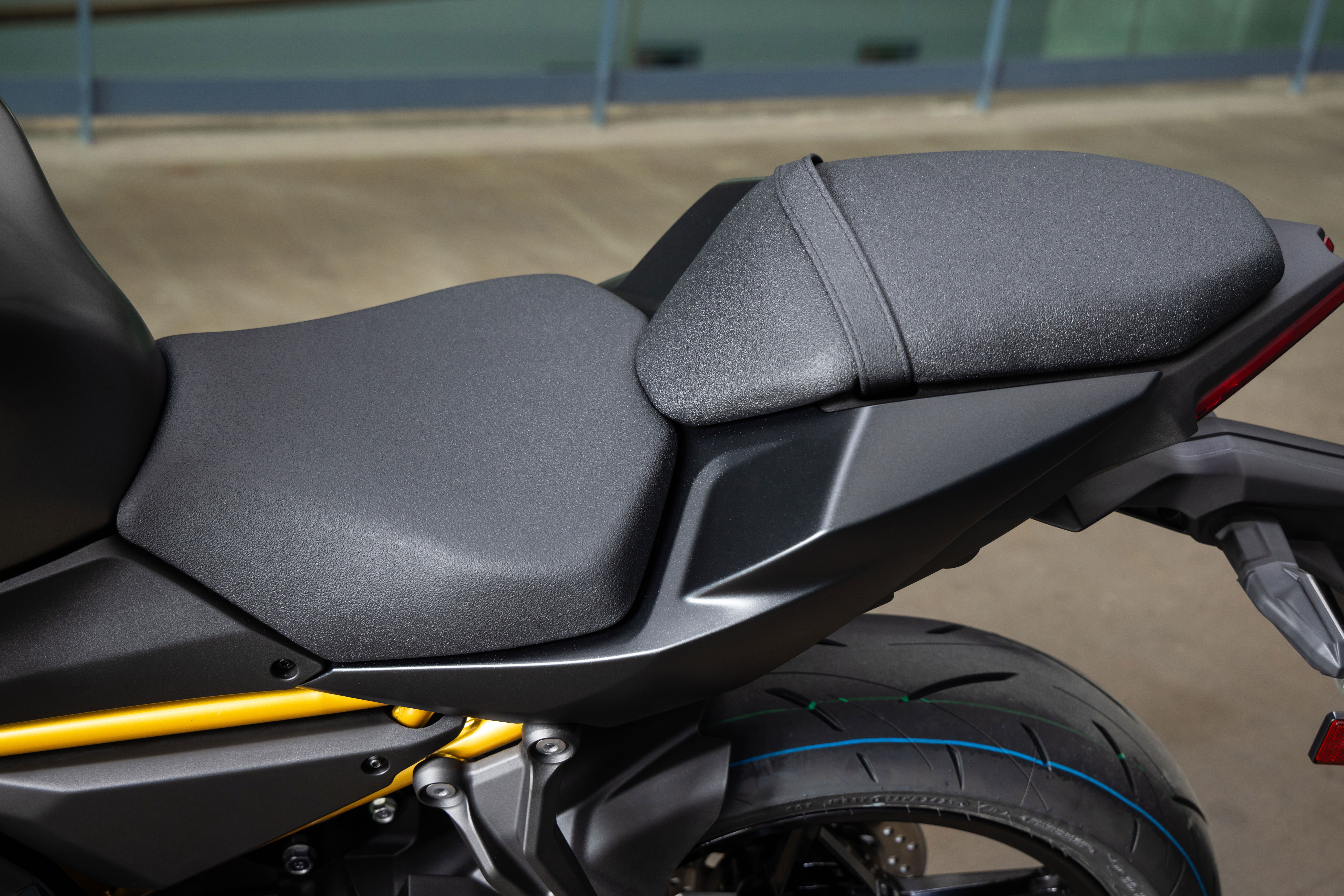 Kawasaki Z650S 2026 detalles (12)