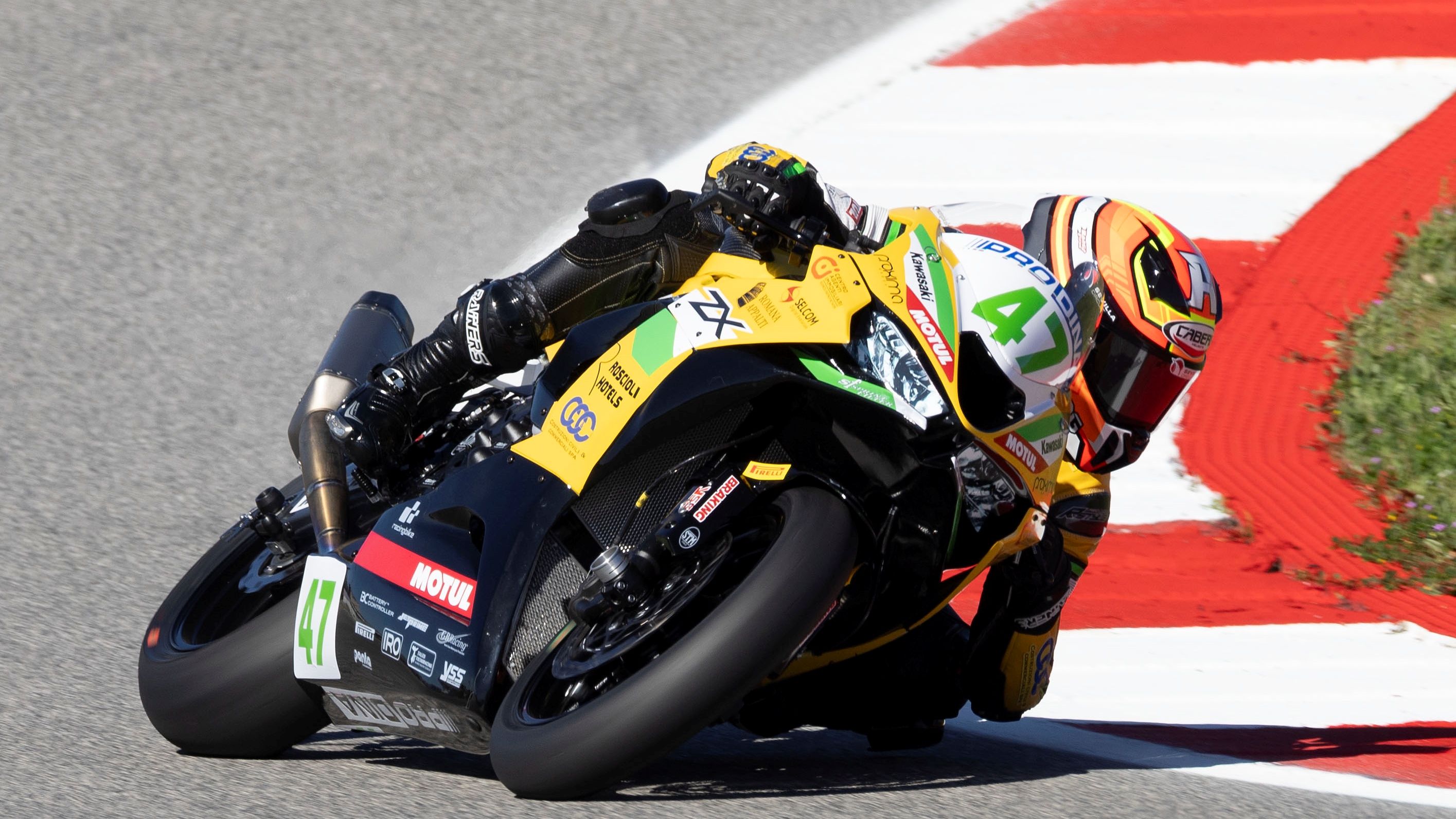 Antonio Torres ha ganado la primera carrera de la historia del Mundial de Sportbike