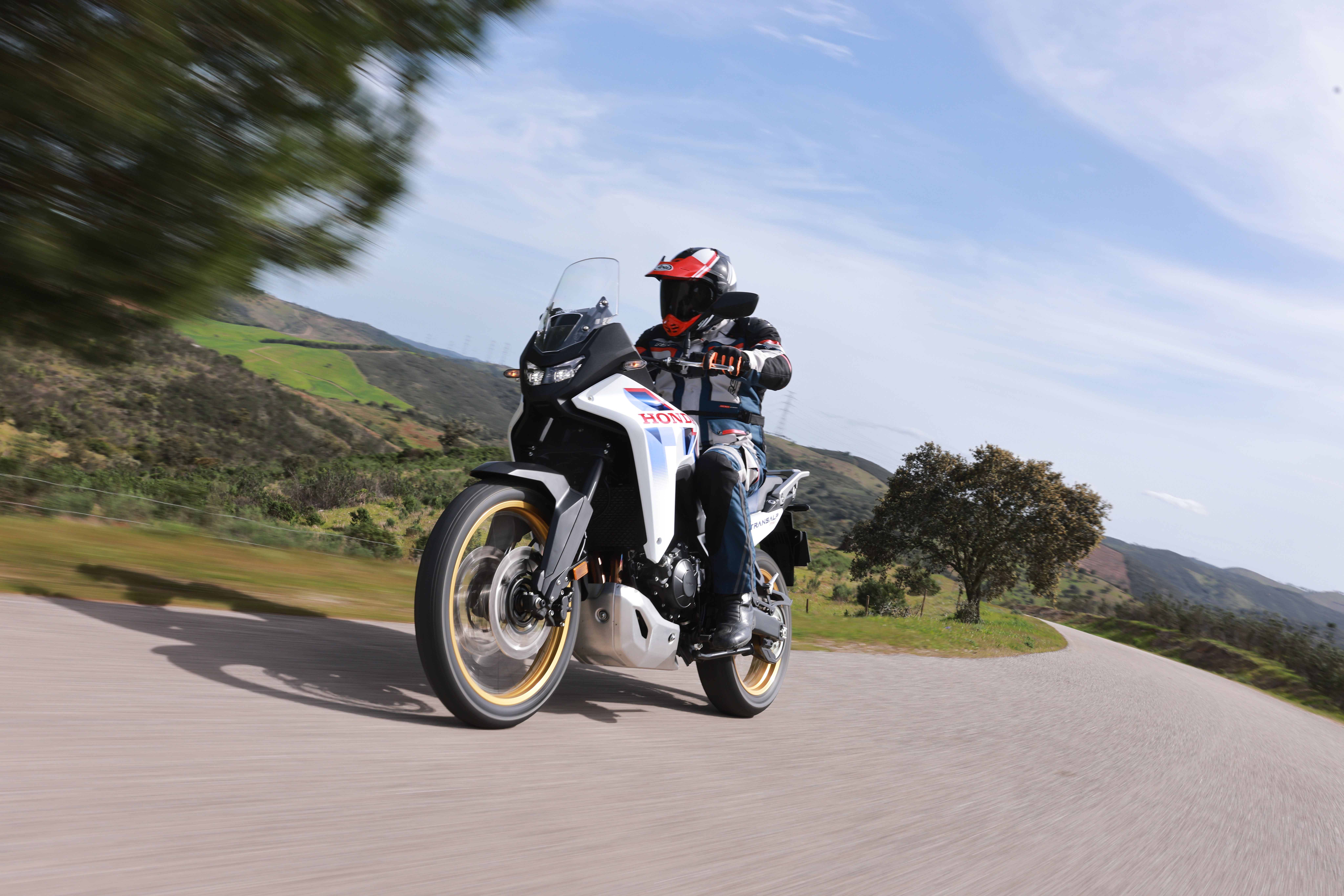 Fotos Honda XL 750  Transalp E-Clutch 2026