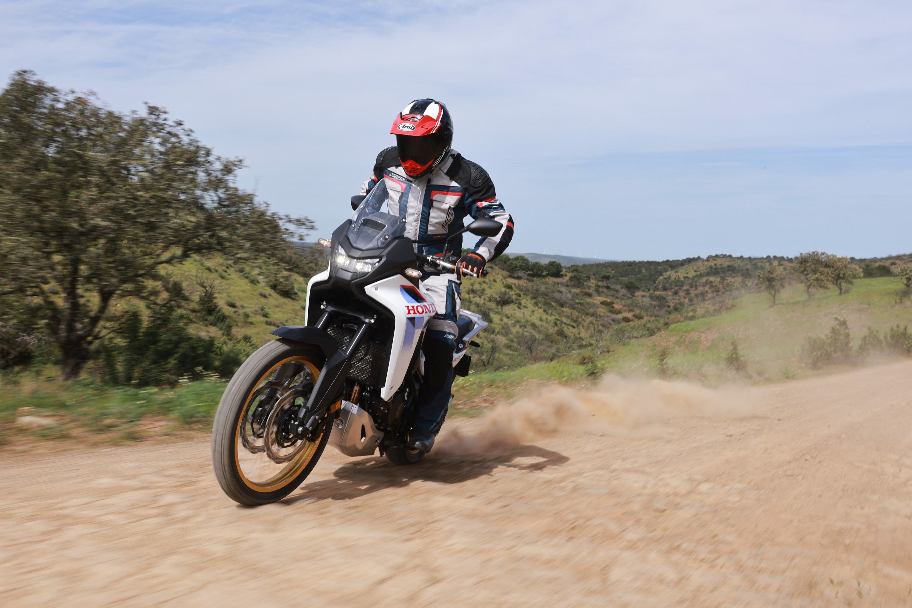 Fotos Honda XL 750  Transalp E-Clutch 2026