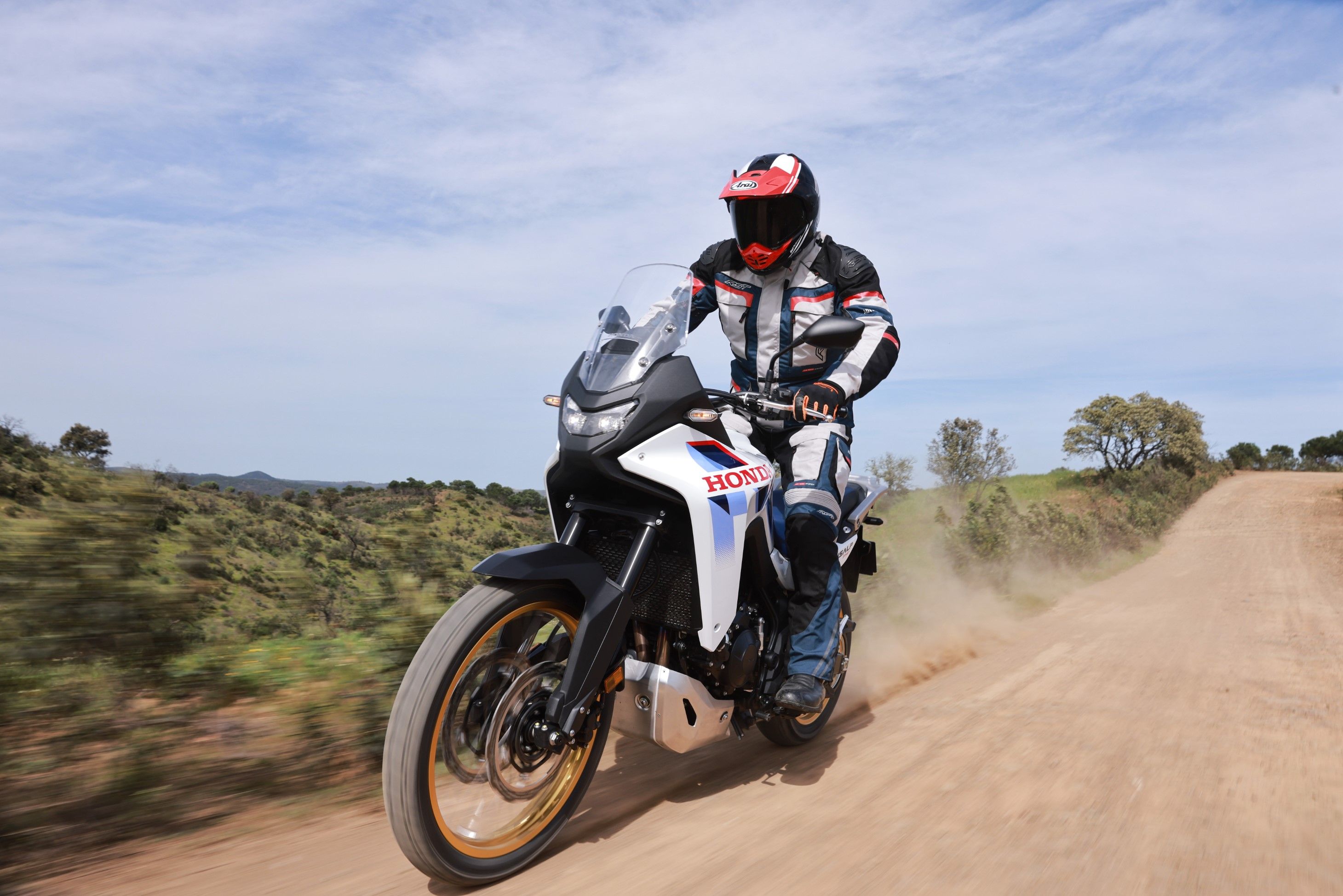 Fotos Honda XL 750  Transalp E-Clutch 2026