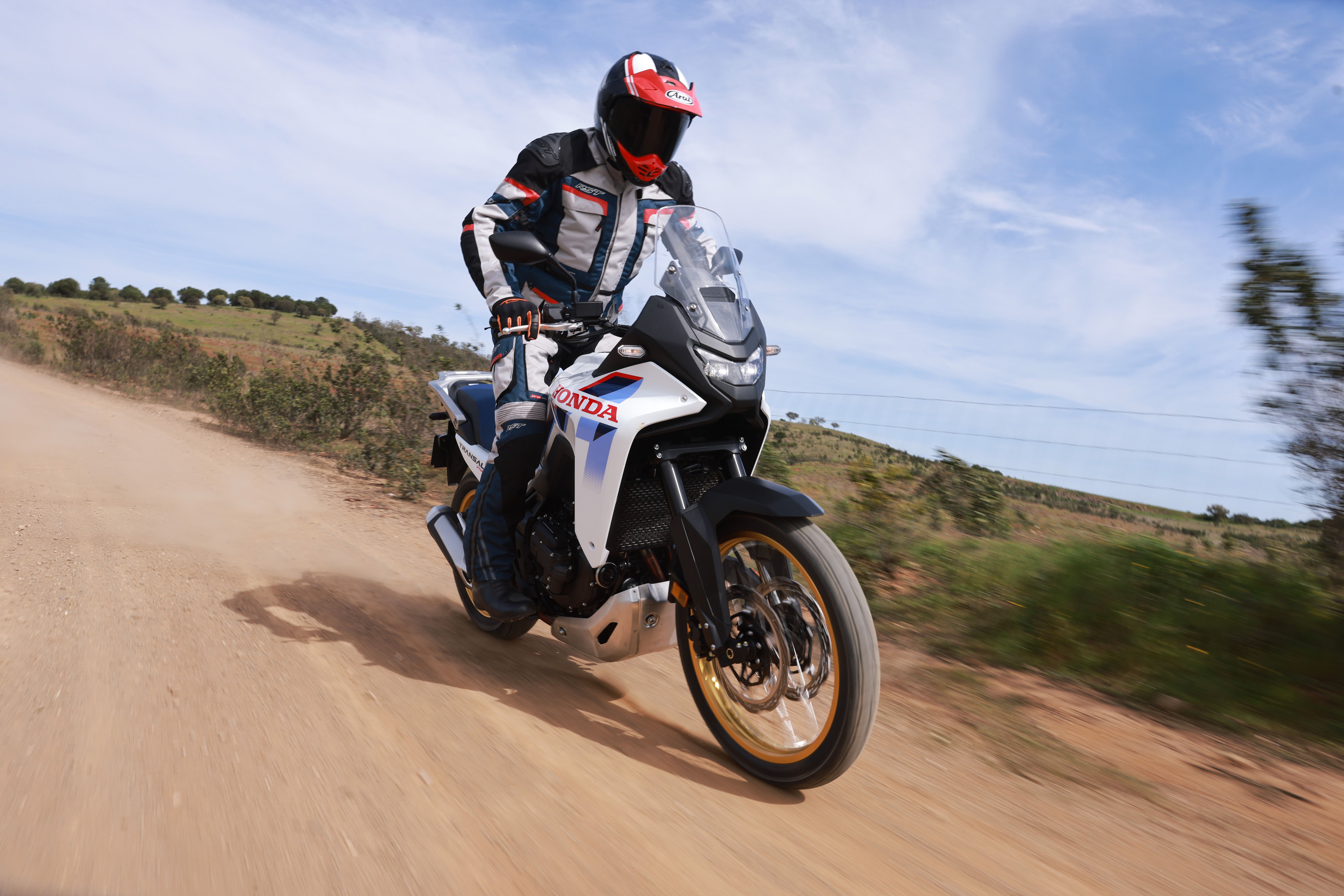 Fotos Honda XL 750  Transalp E-Clutch 2026