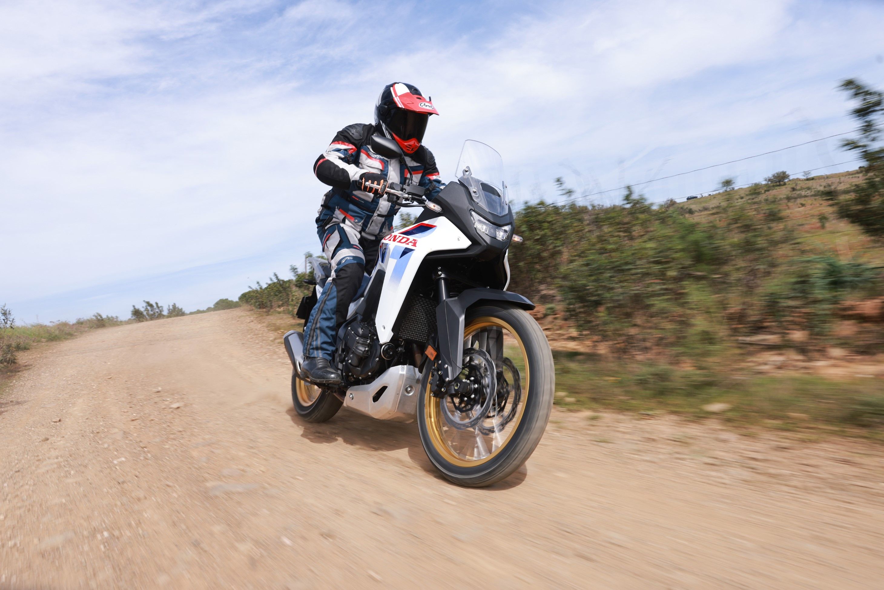 Fotos Honda XL 750  Transalp E-Clutch 2026