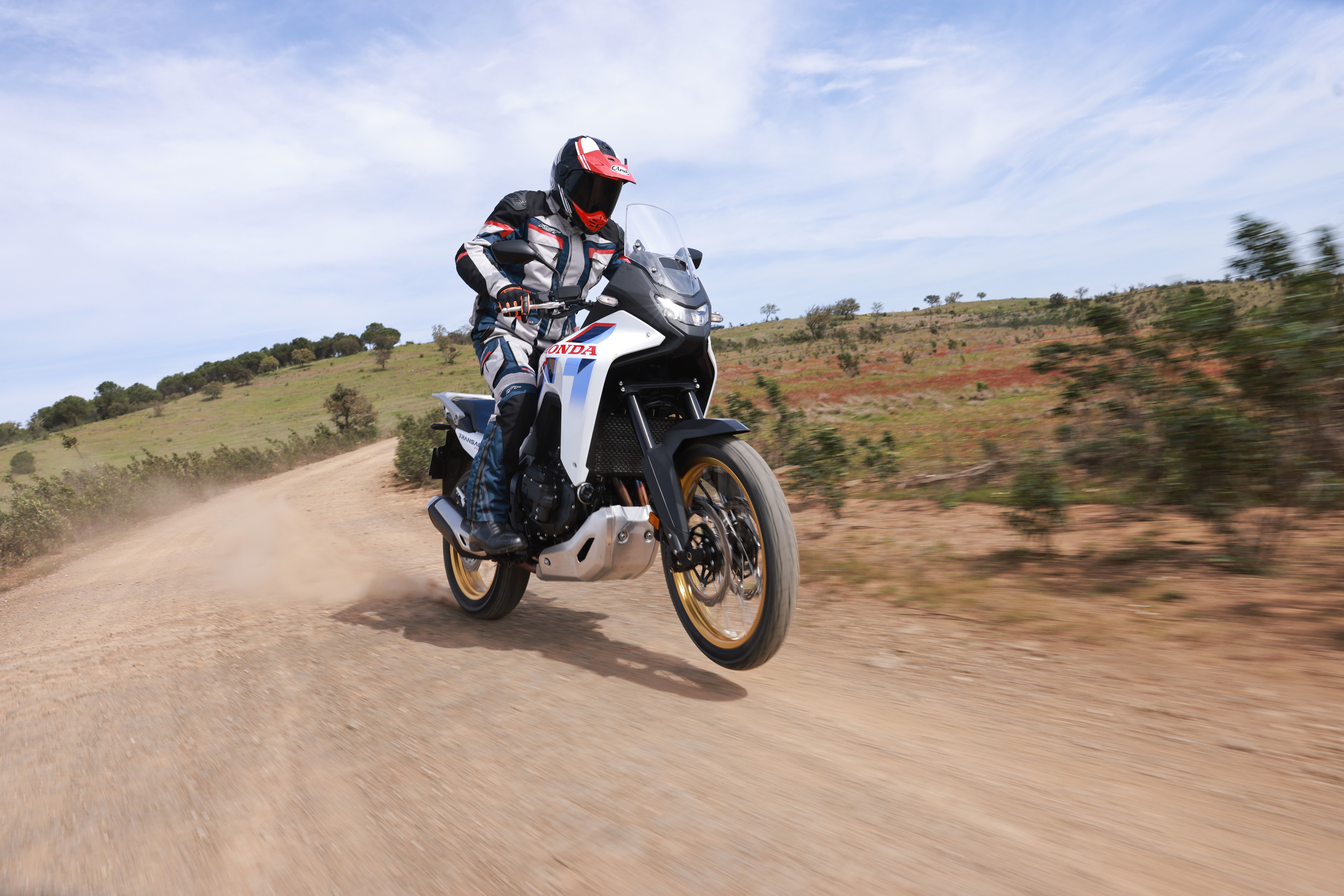 Fotos Honda XL 750  Transalp E-Clutch 2026