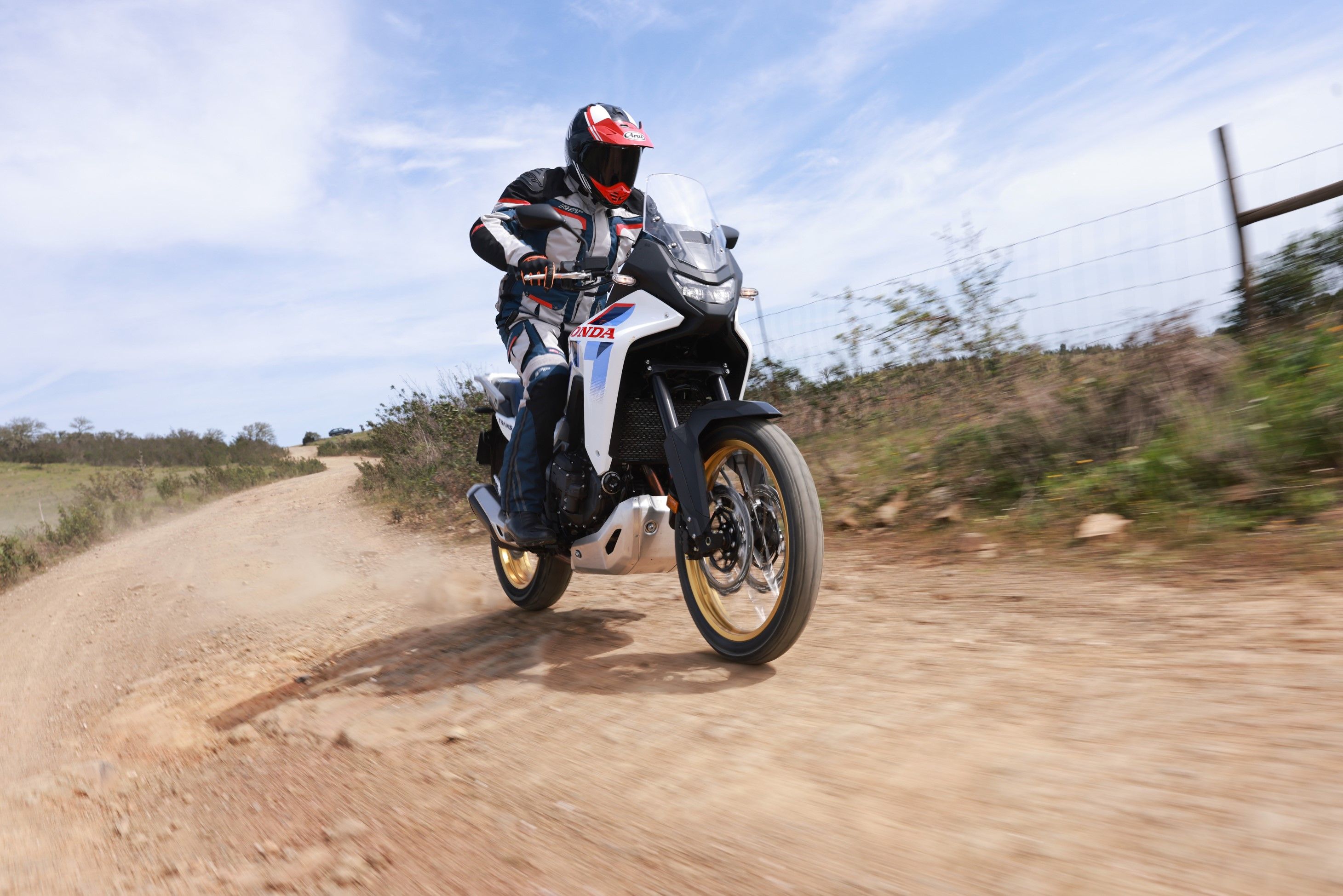 Fotos Honda XL 750  Transalp E-Clutch 2026