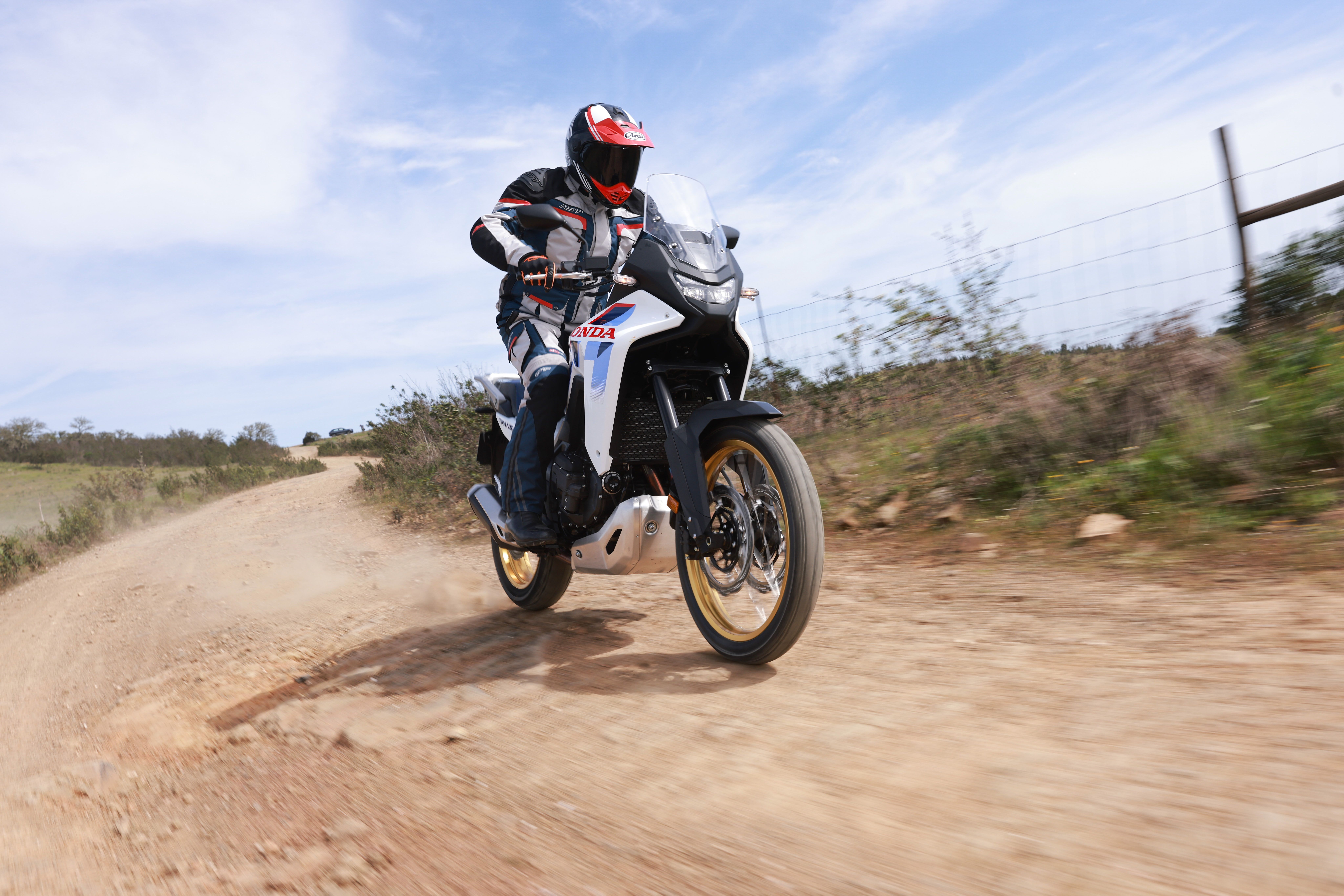 Fotos Honda XL 750  Transalp E-Clutch 2026