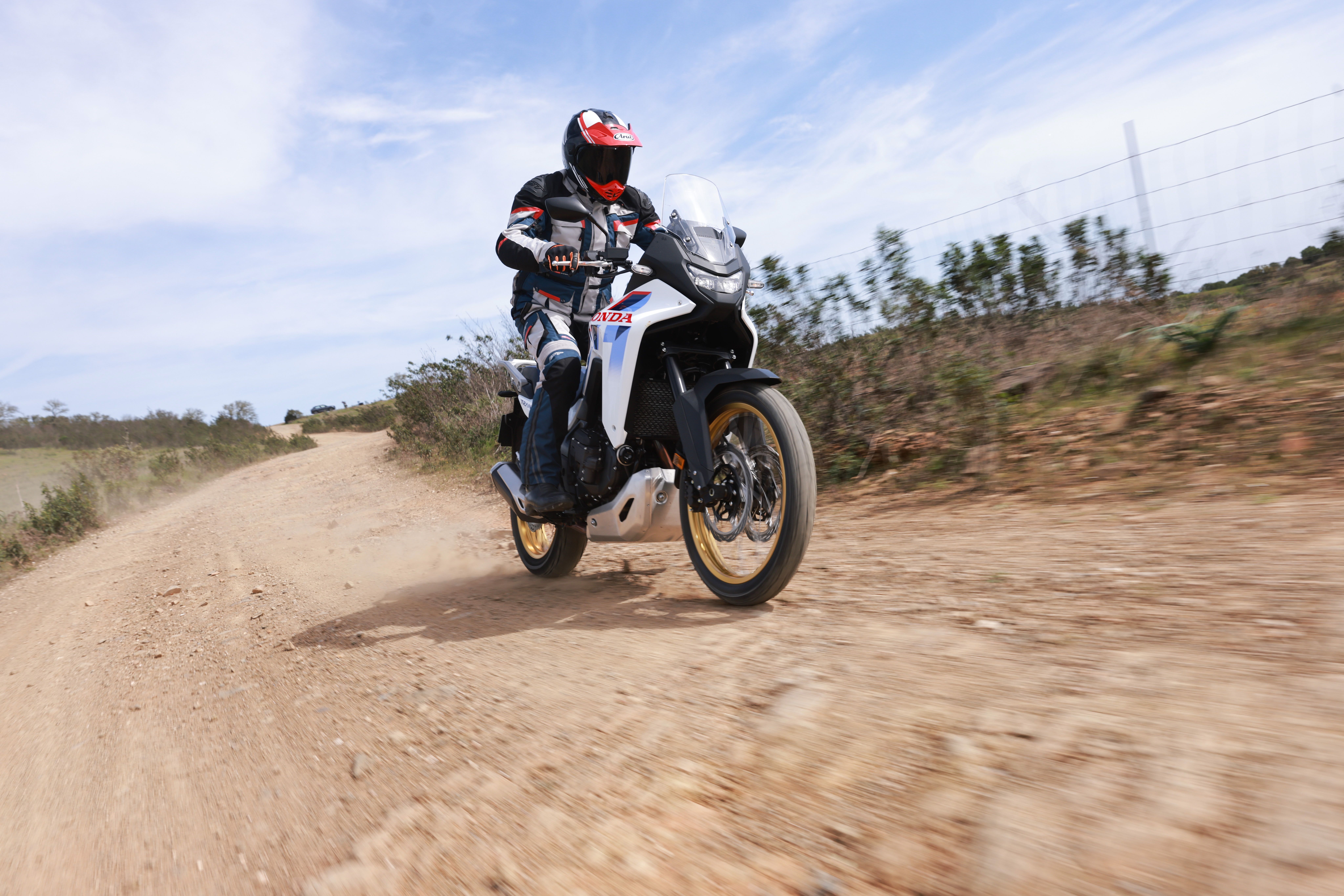 Fotos Honda XL 750  Transalp E-Clutch 2026