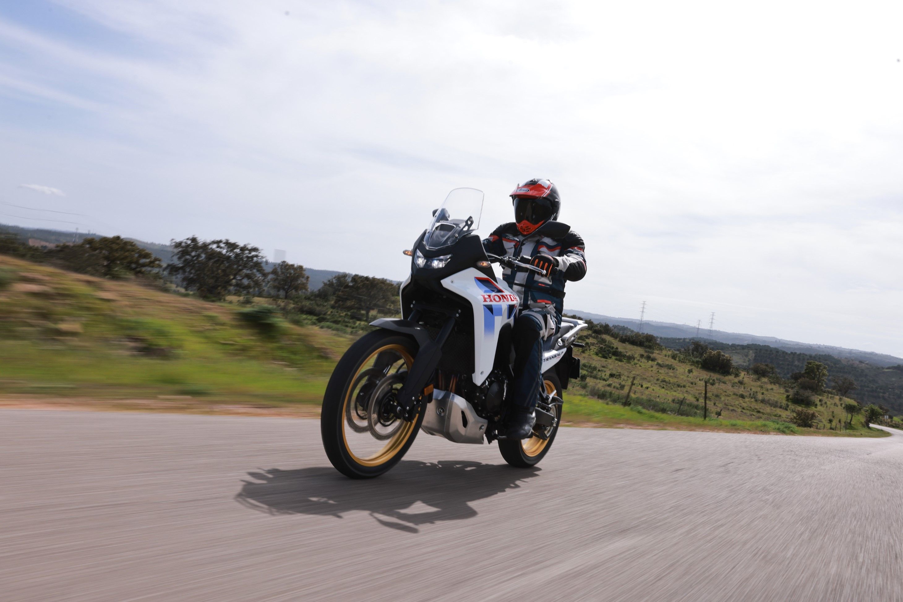 Fotos Honda XL 750  Transalp E-Clutch 2026