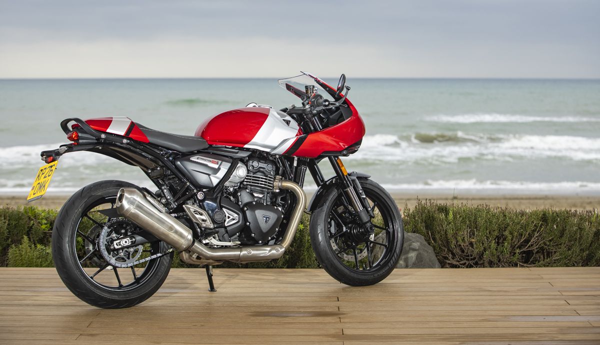 Triumph Thruxton 400 2026 estatica (3)