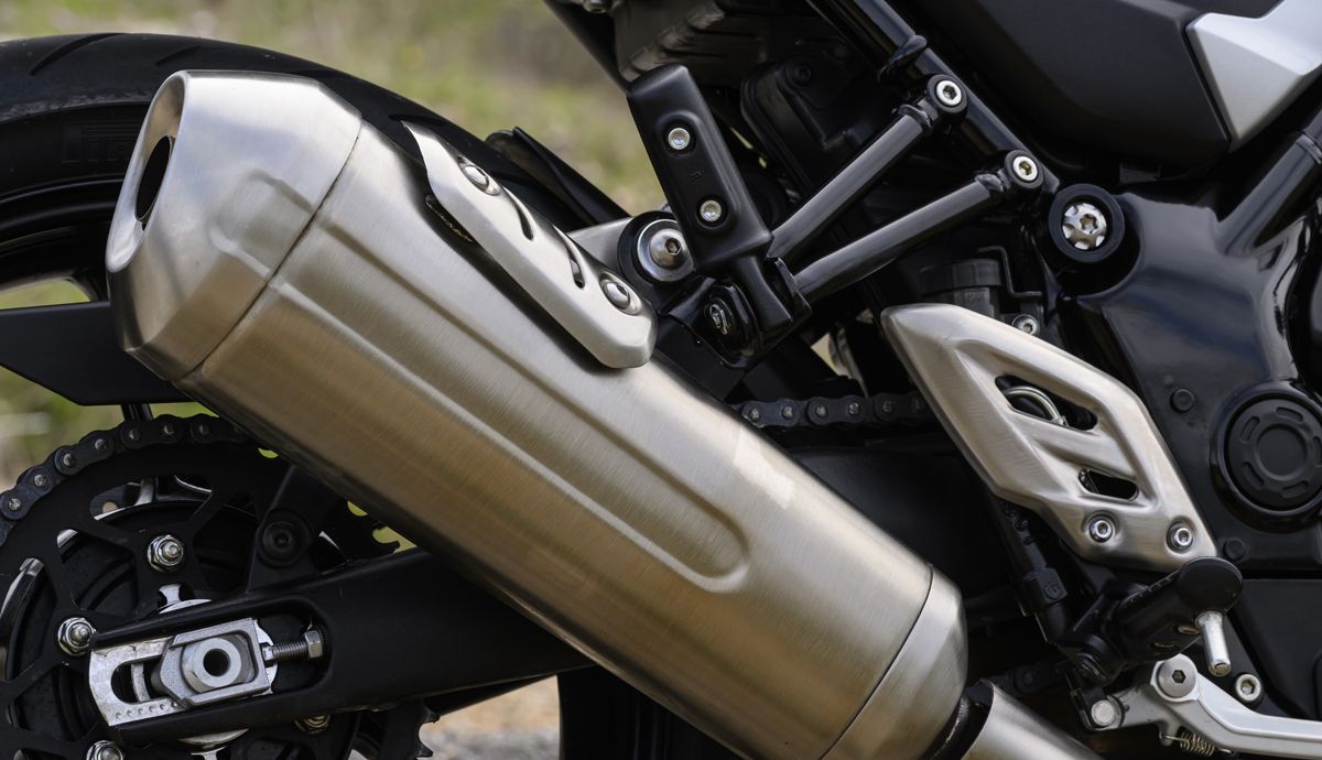 Triumph Thruxton 400 2026 detalles (4)