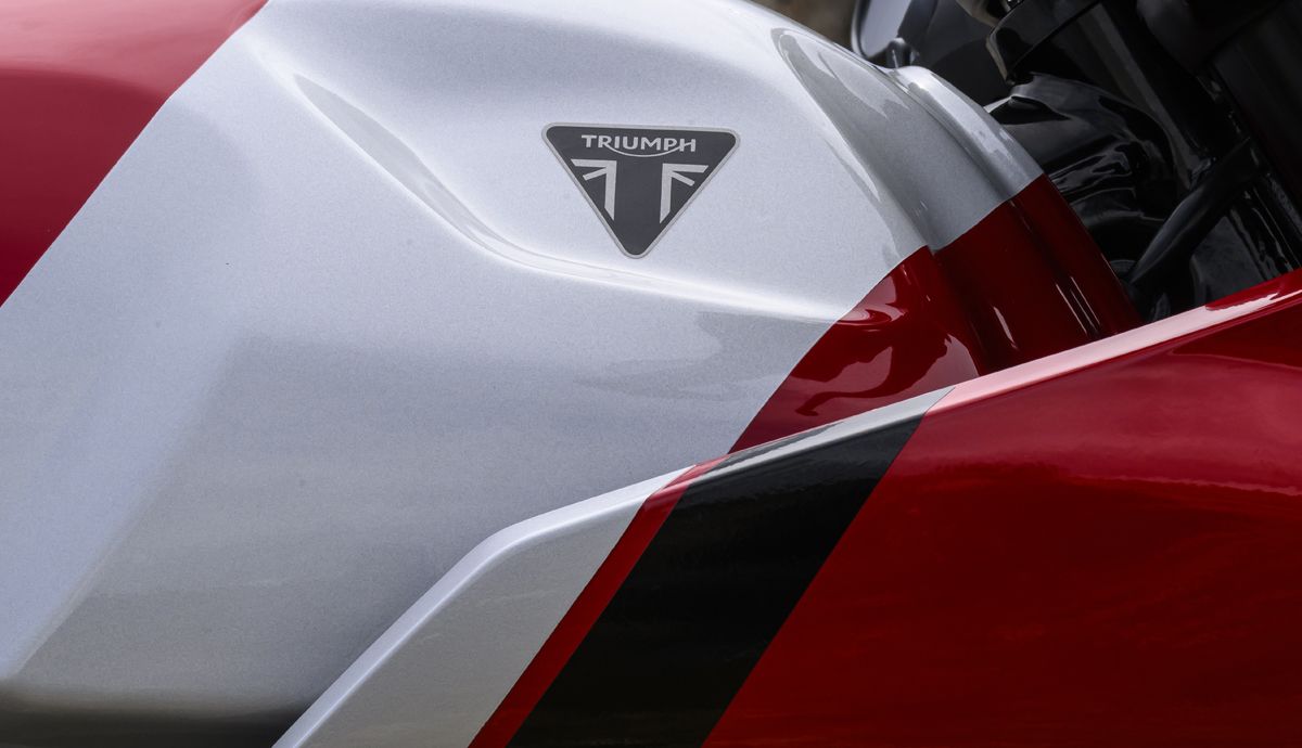 Triumph Thruxton 400 2026 detalles (5)