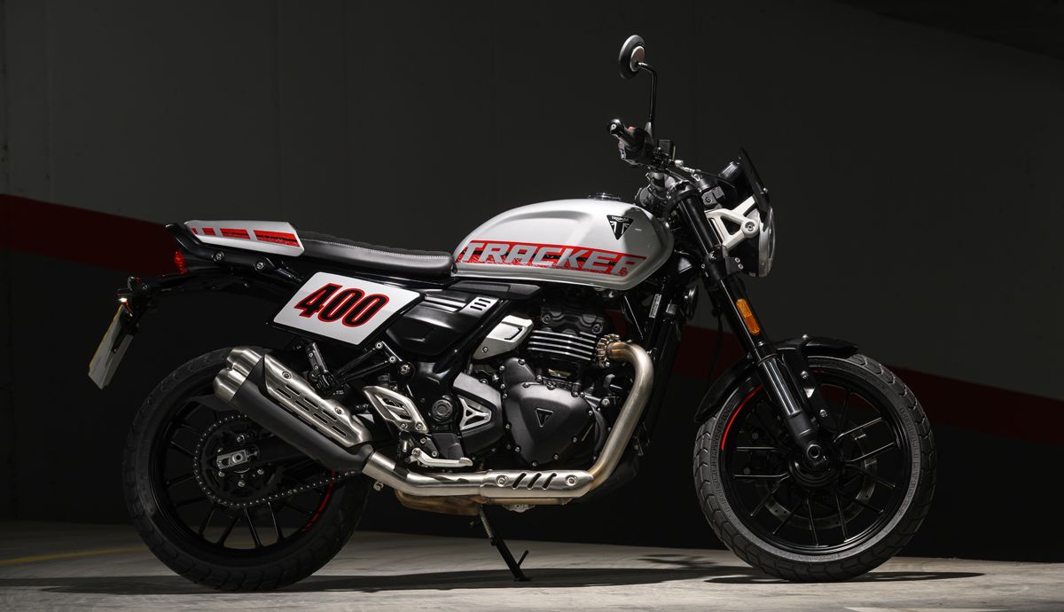 Triumph Tracker 400 2026 estatica (2)